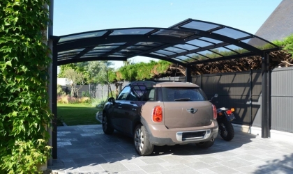 Carport pour protéger votre véhicule