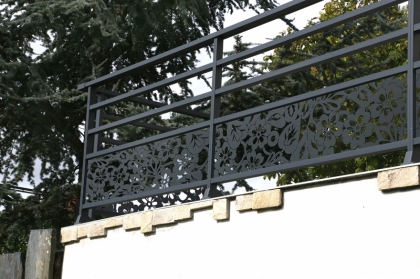 Décors sur garde corps
