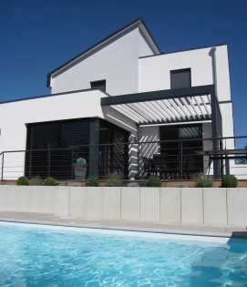 Pergola et piscine