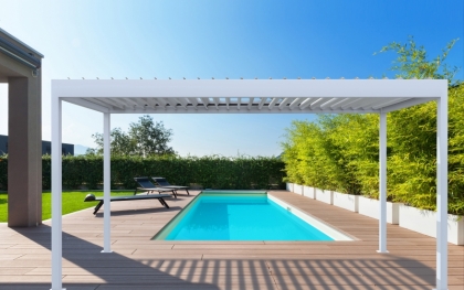 Pergola et piscine